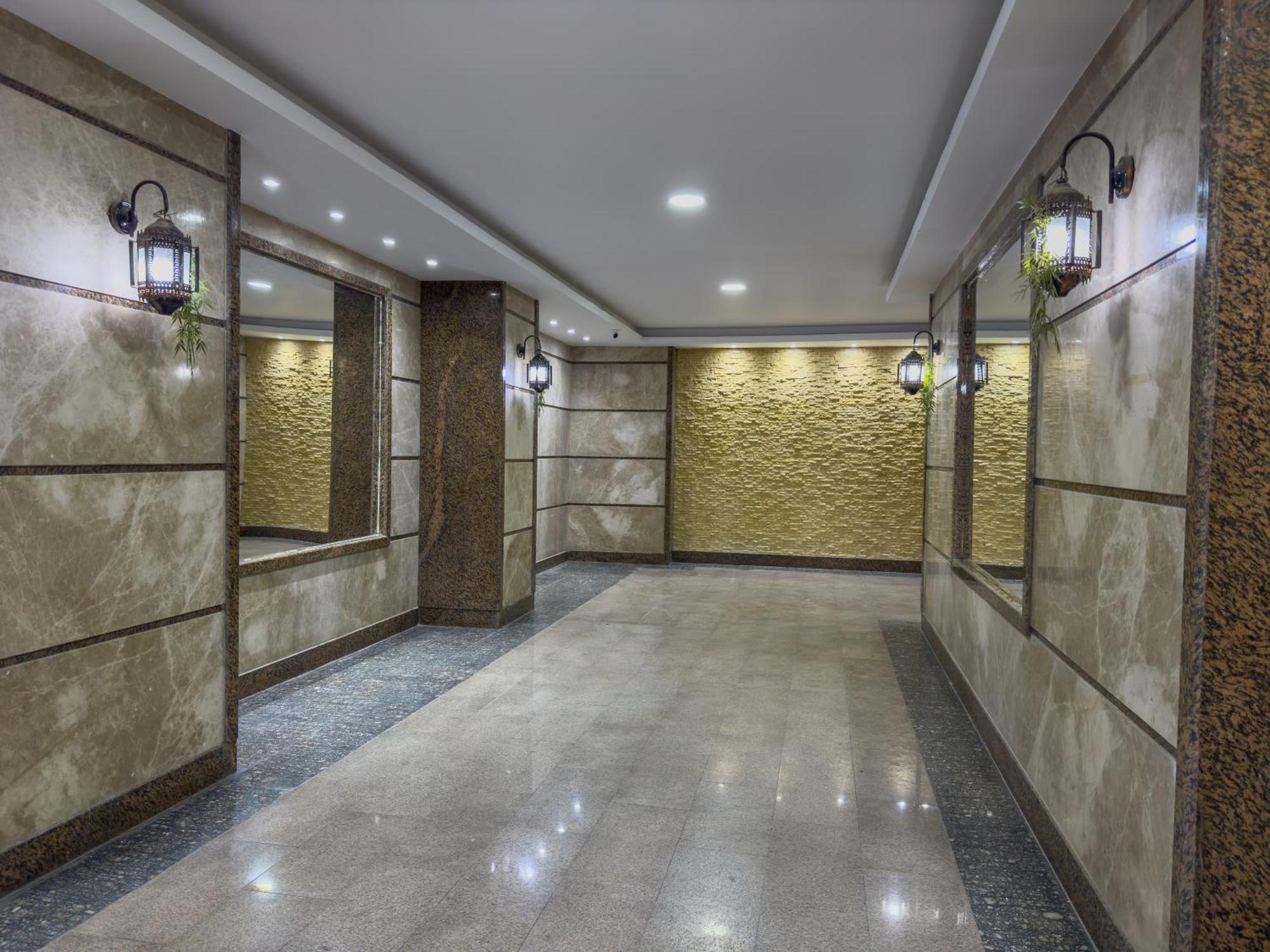 Kafret el-Gabal Royal Crown Hotel Giza Pyramids View מראה חיצוני תמונה