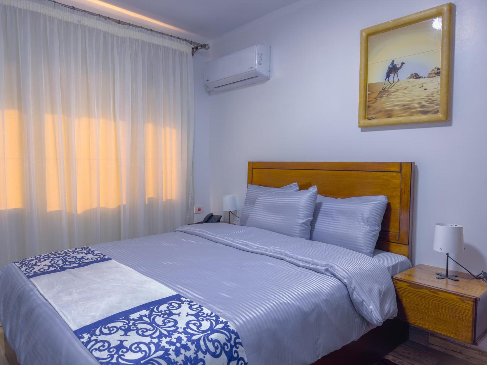 Kafret el-Gabal Royal Crown Hotel Giza Pyramids View חדר תמונה